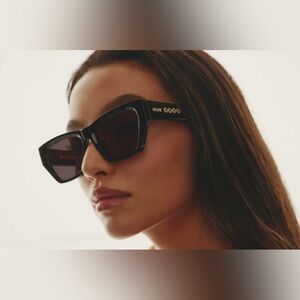 Quay Australia Black No Apologies Sunglasses
